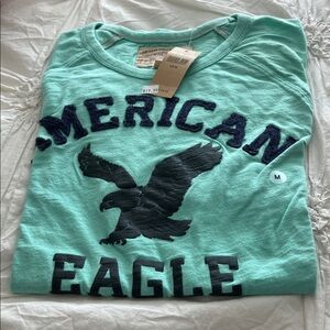 American Eagle Outfitters Teal and Navy Short Sleeve Tee